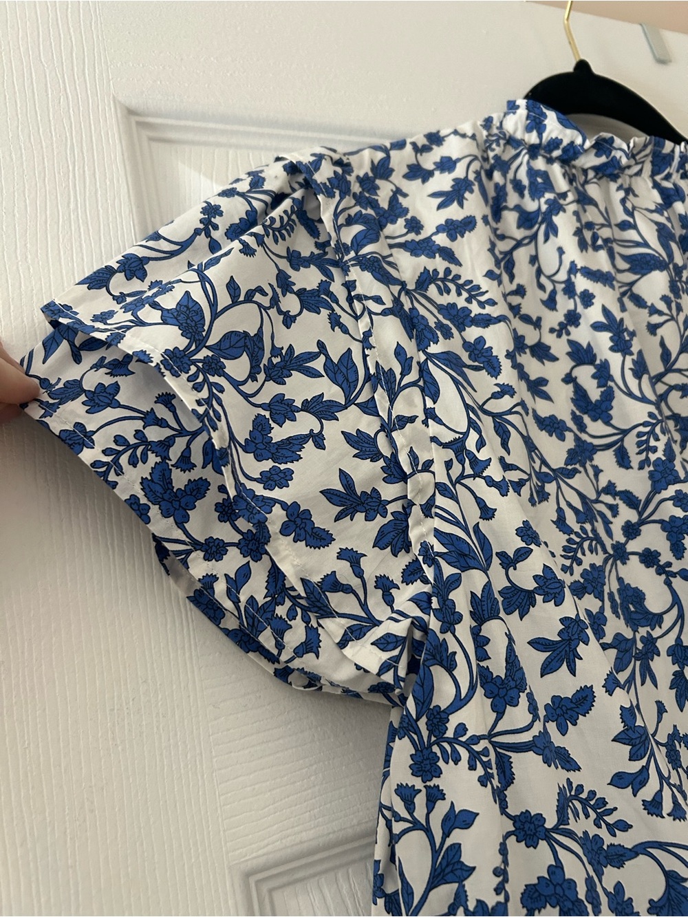 Sugarlips White and Blue Floral Mini Dress - Picture 3 of 4